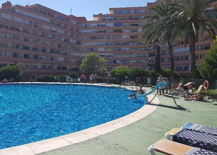 Estudio Grisland Pool شقة *