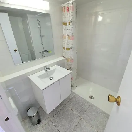 Estudio Grisland Pool Apartment
